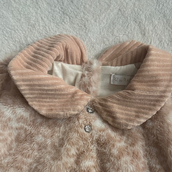 Ribbed Collar Leopard Baby Sweater - Picture 3 of 6